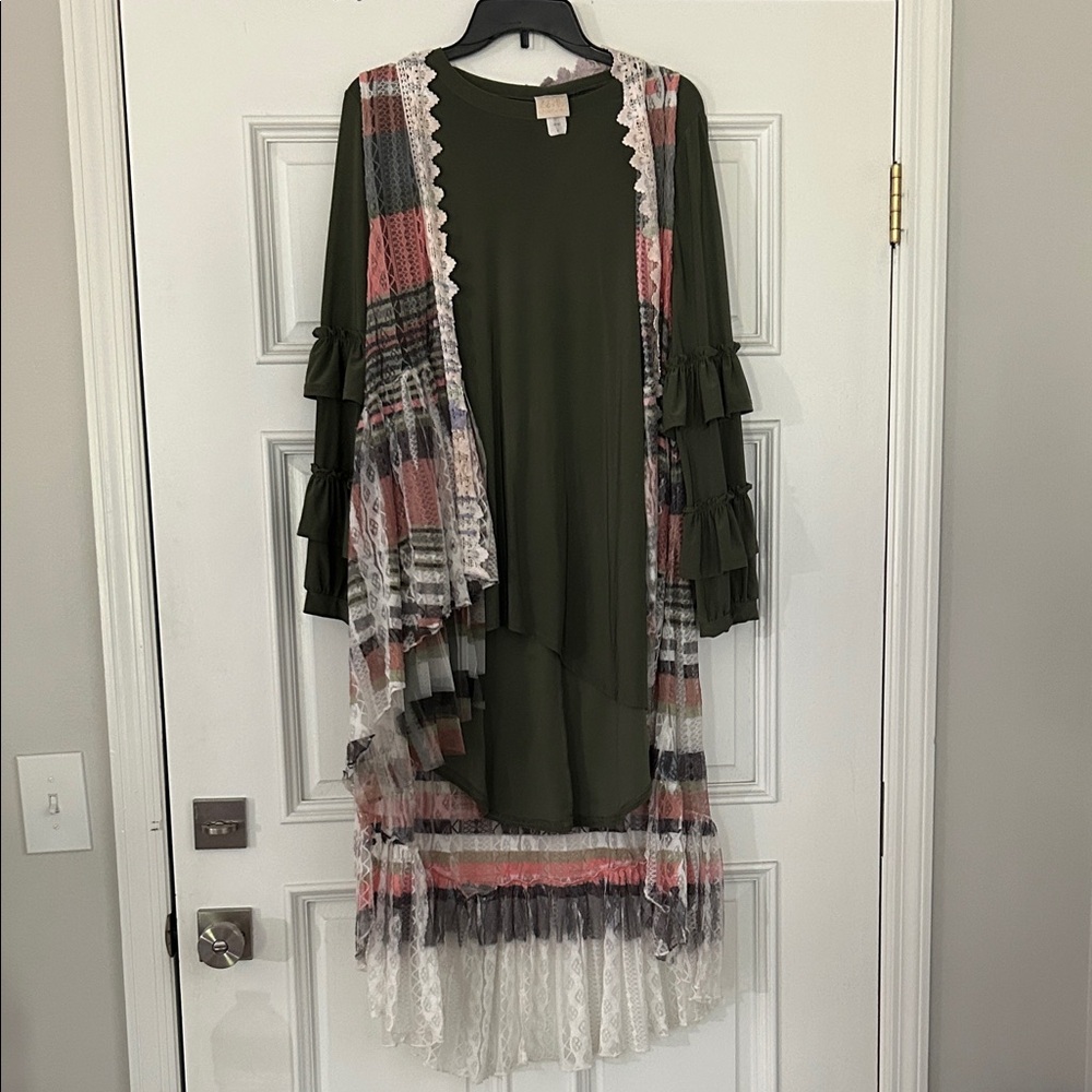 Zadie Bs Green Top with Multicolor Lace Cardigan
